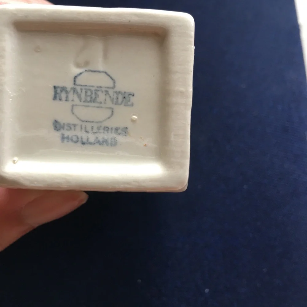 Blue and White Delft Ceramic House-KLM Minis